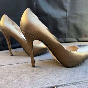Steve Madden Zanee, Size 8, Bronze